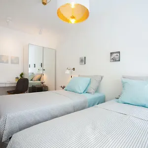 Modern Near Appartement